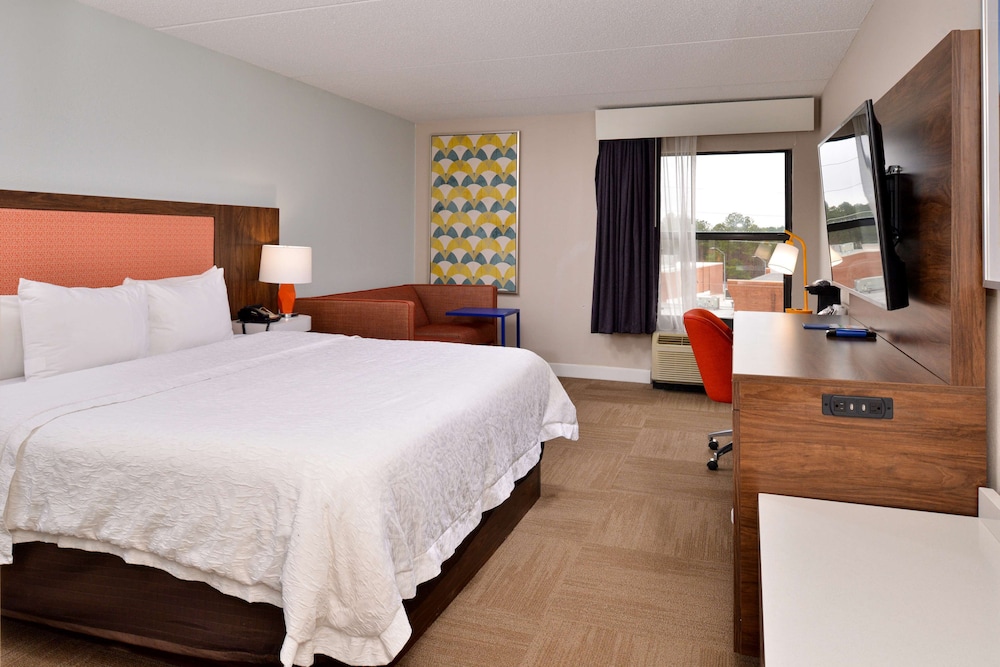 Hampton Inn Henderson - photo 17