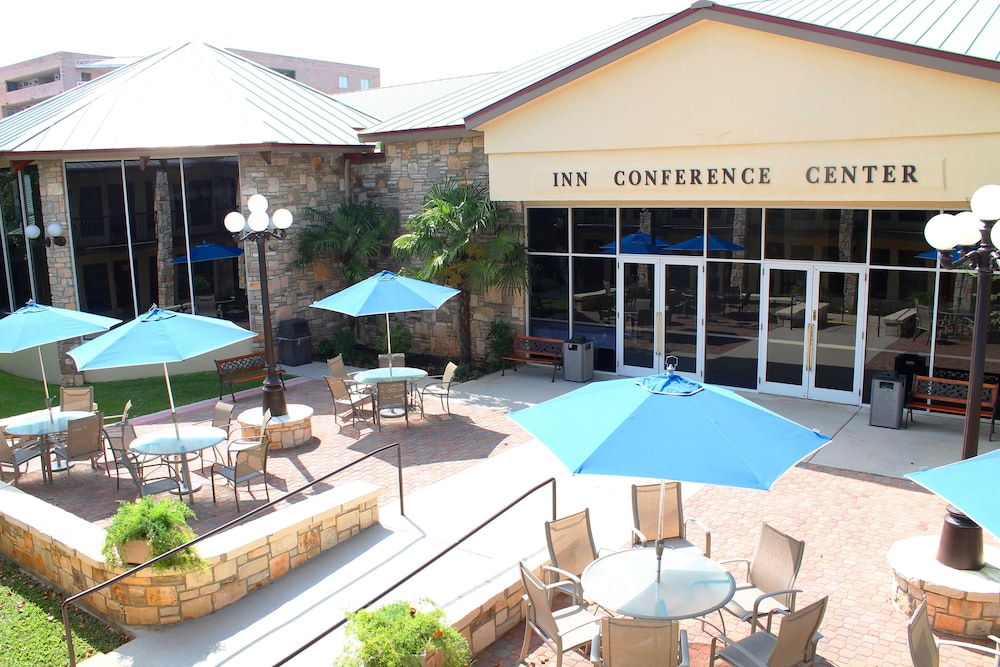 Inn of the Hills Resort and Conference Center - photo 30