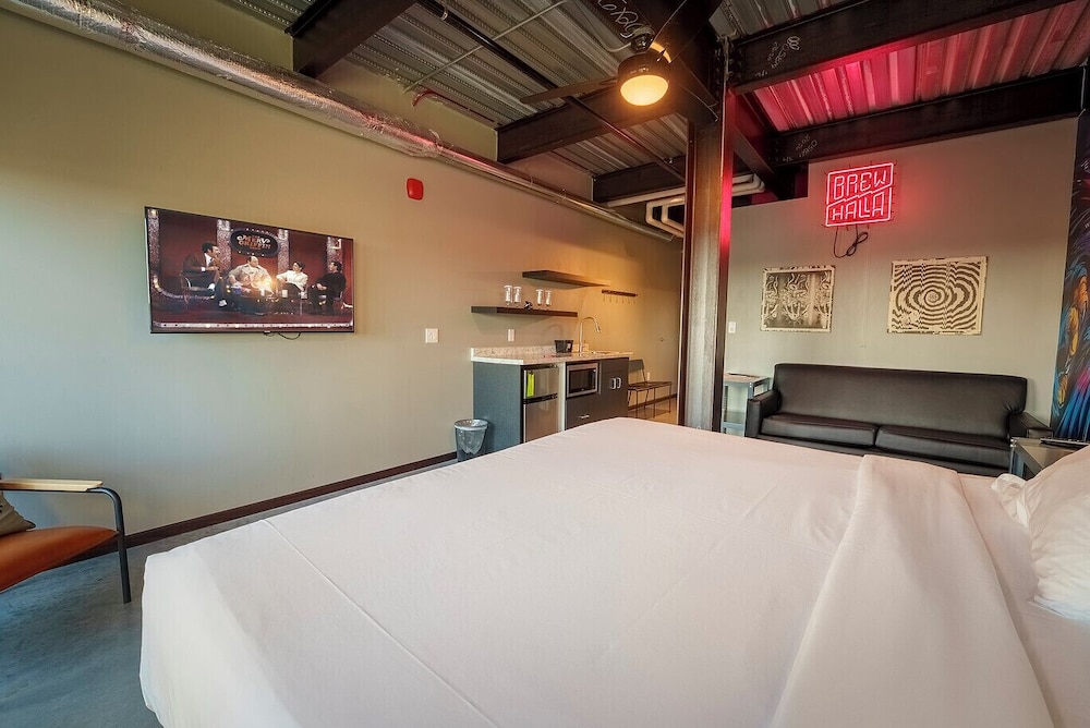 Brewhalla Hotel - photo 45