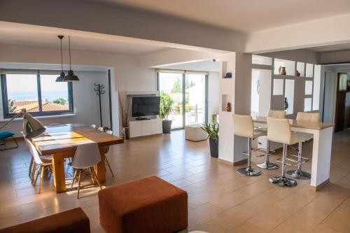 Villa Infinite Blu