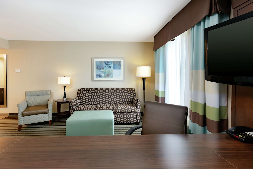 Hampton Inn & Suites Adairsville Calhoun Area - photo 17
