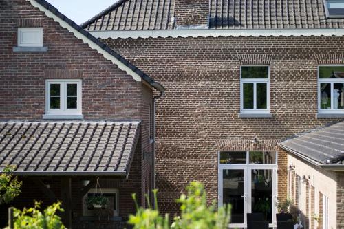 Huize Mesch - carbon neutral hotel in Eijsden