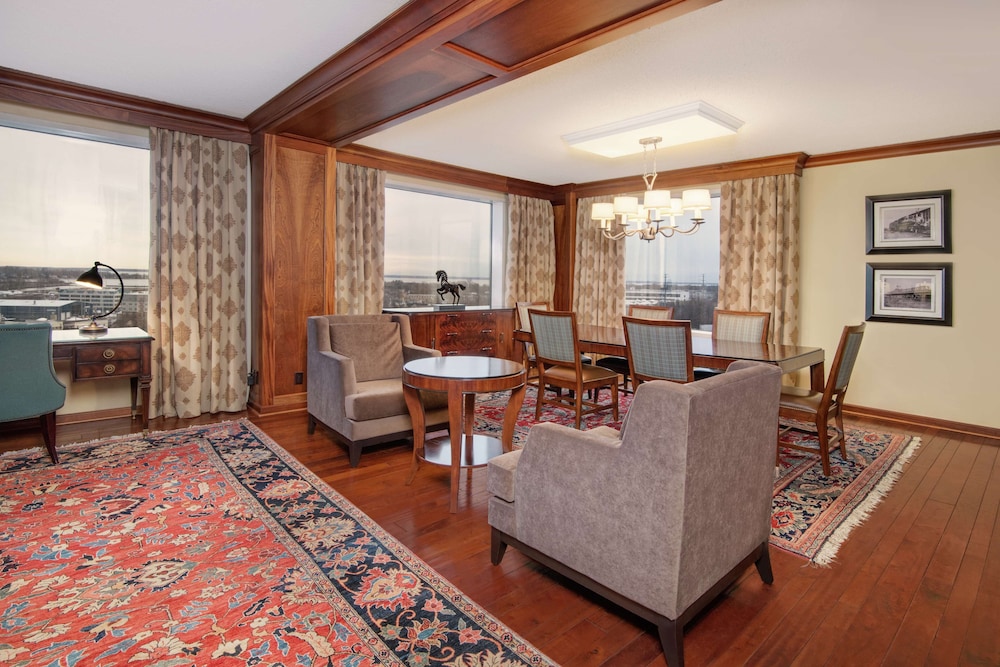 DoubleTree by Hilton Stamford - photo 36
