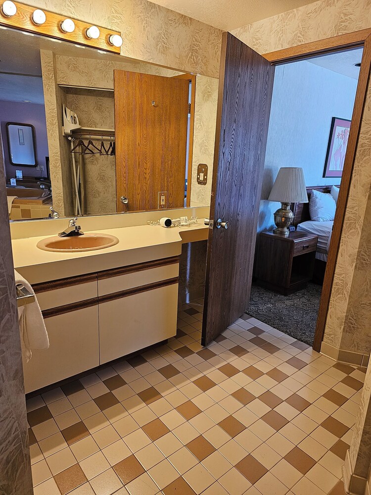 Travelodge by Wyndham Mackinaw City - photo 24