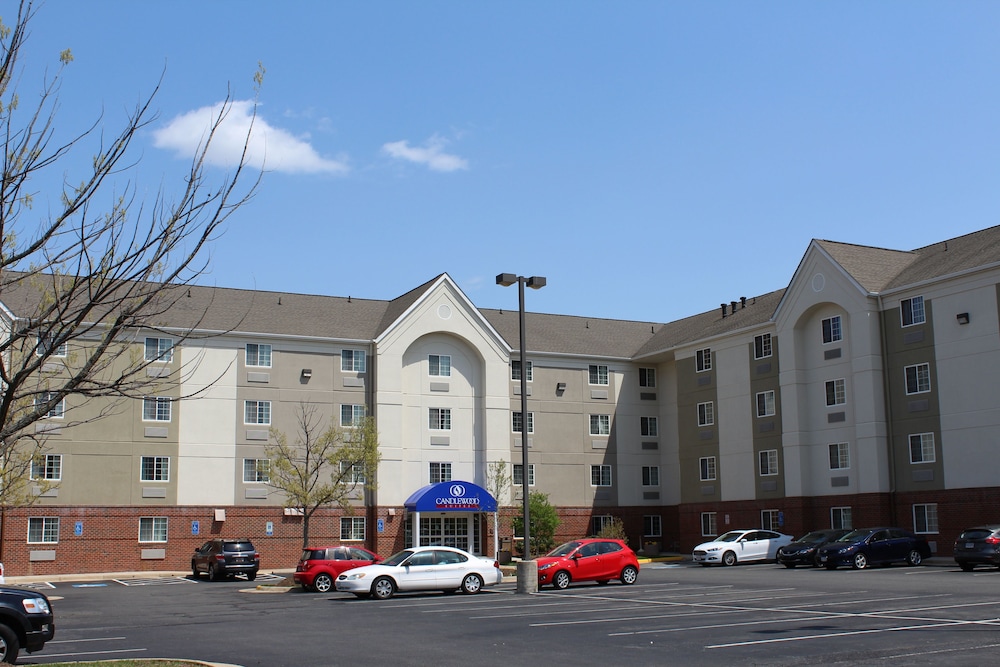 Candlewood Suites Herndon by IHG - photo 40