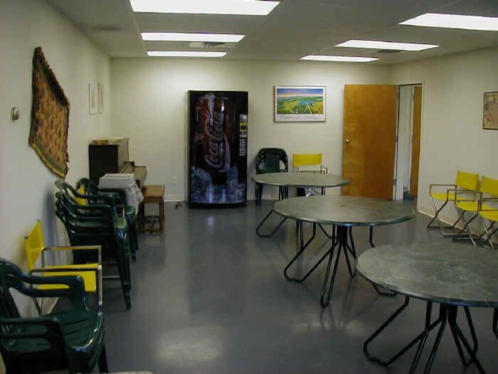 Edgewater Motel - photo 20