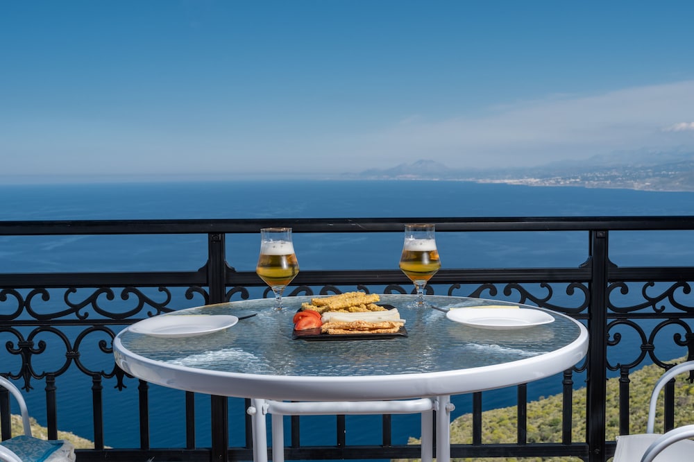 Galani Vacation House — 4-Star Luxury Hotel in Georgioupolis, Greece