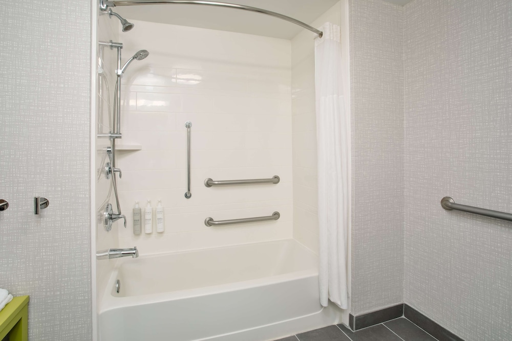 Hampton Inn & Suites Tampa East - photo 26