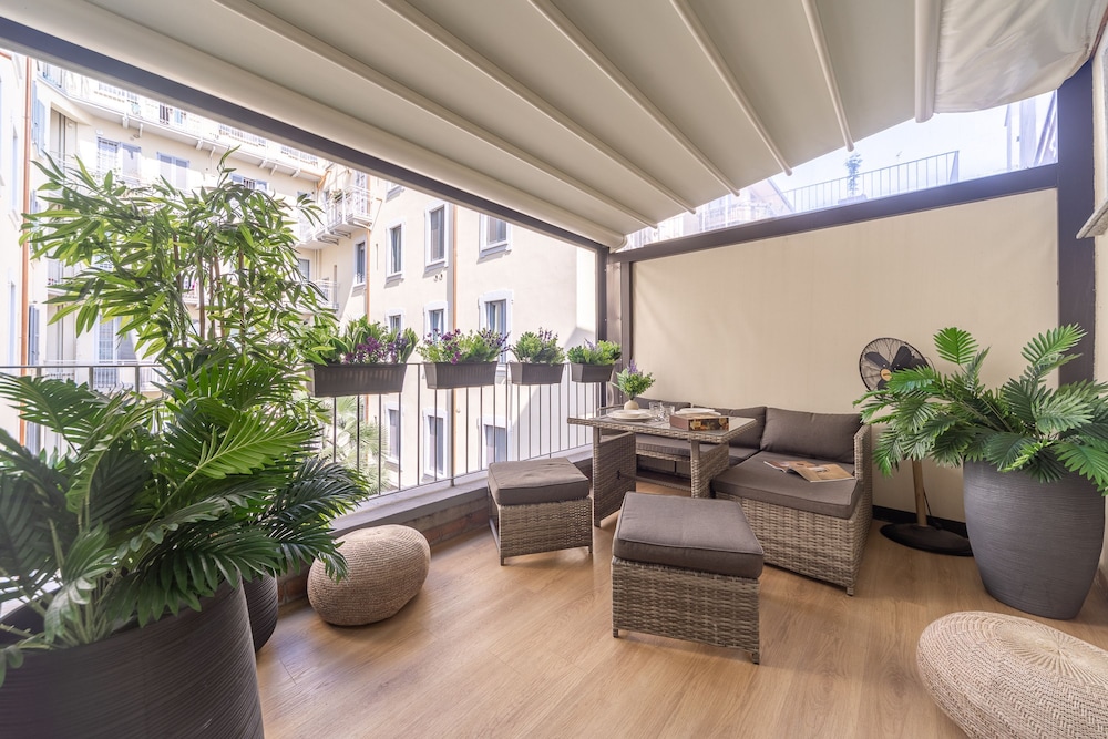 Sunny apartment with terrace in Milan city center by Rentopolis — 4-Star Luxury Hotel in Milan, Italy