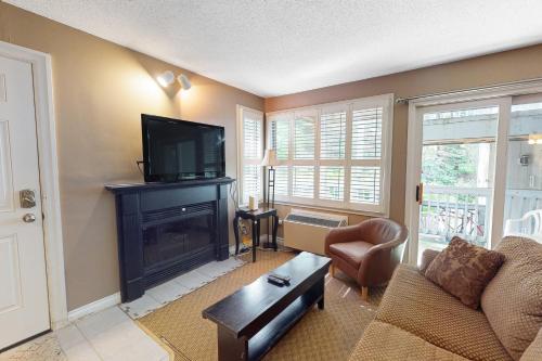Condo 904 at North Creek Resort in Collingwood, Canada