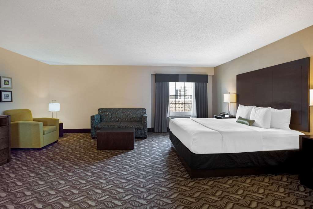 La Quinta Inn & Suites by Wyndham Springfield MA - photo 18