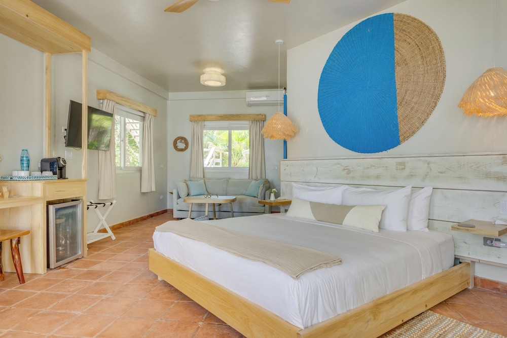 Blue Reef Beach and Marina — Placencia — photo 4