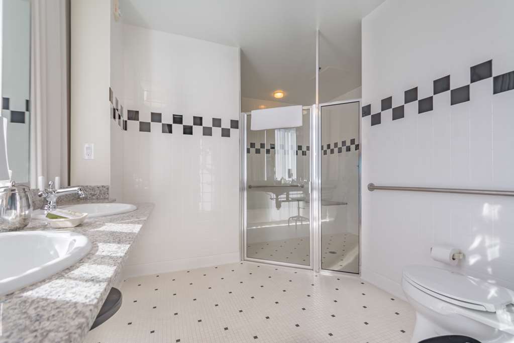 Proximity Hotel - photo 47