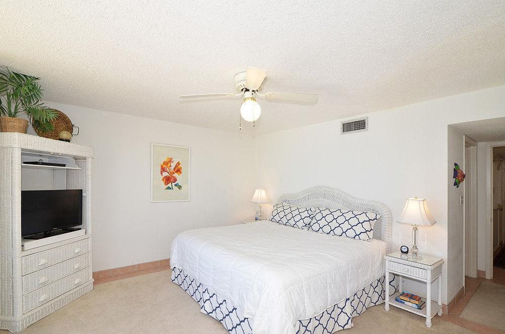 Shoreline Towers by Dale E. Peterson Vacations — 4-Star Luxury Hotel in Destin, United States