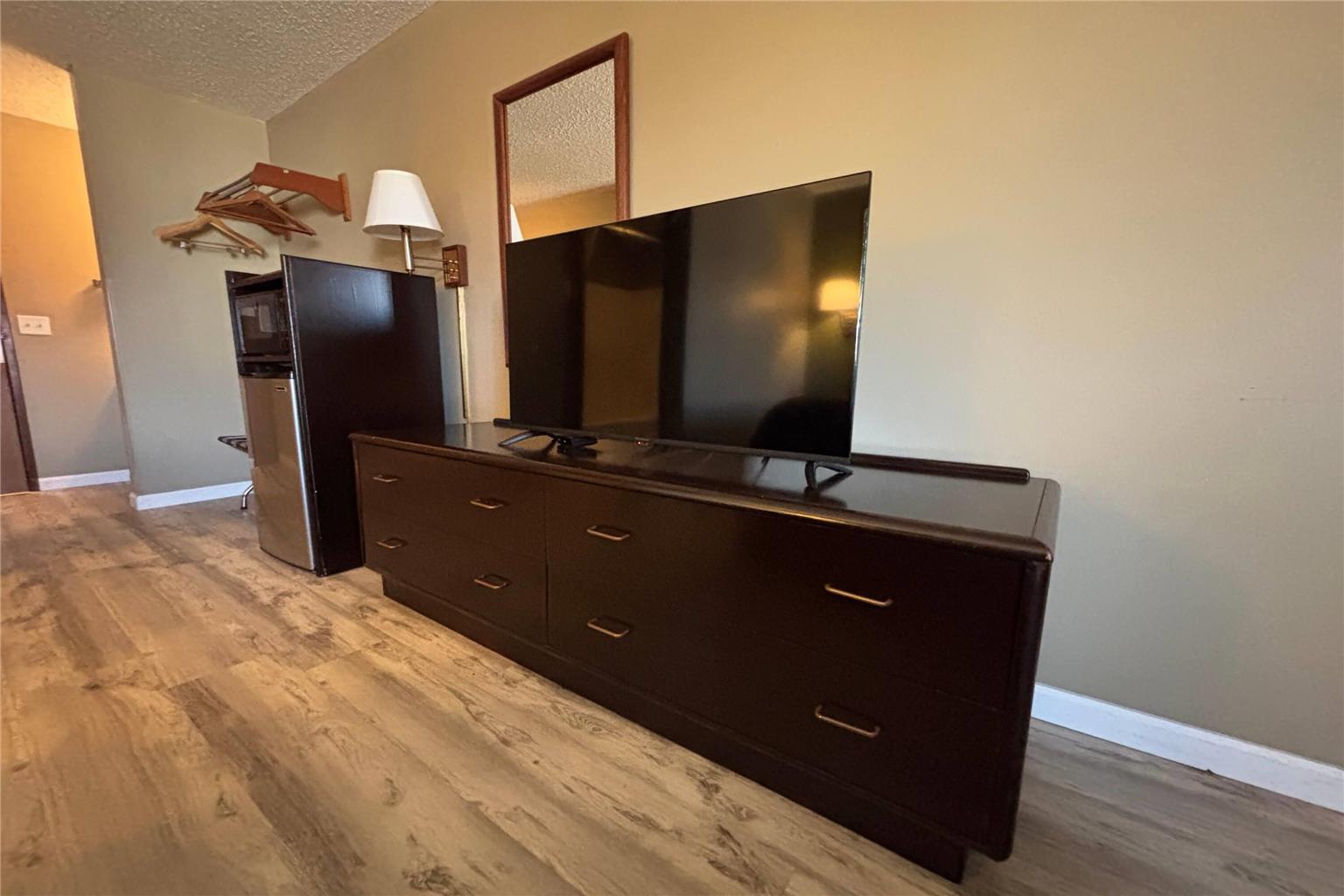 Super 8 by Wyndham Normal Bloomington - photo 23
