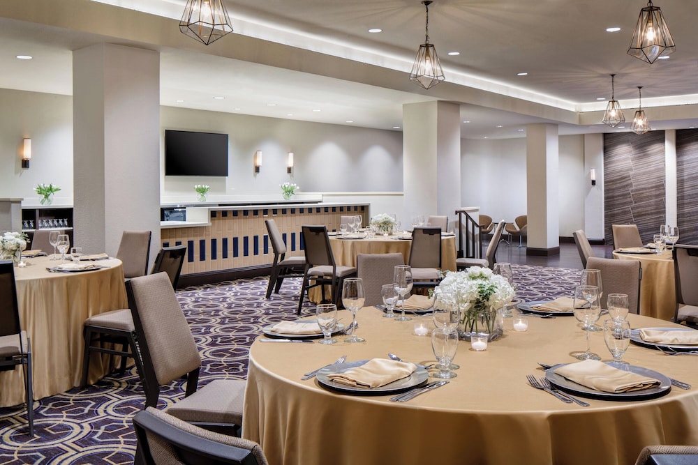 Sheraton DFW Airport Hotel - photo 42