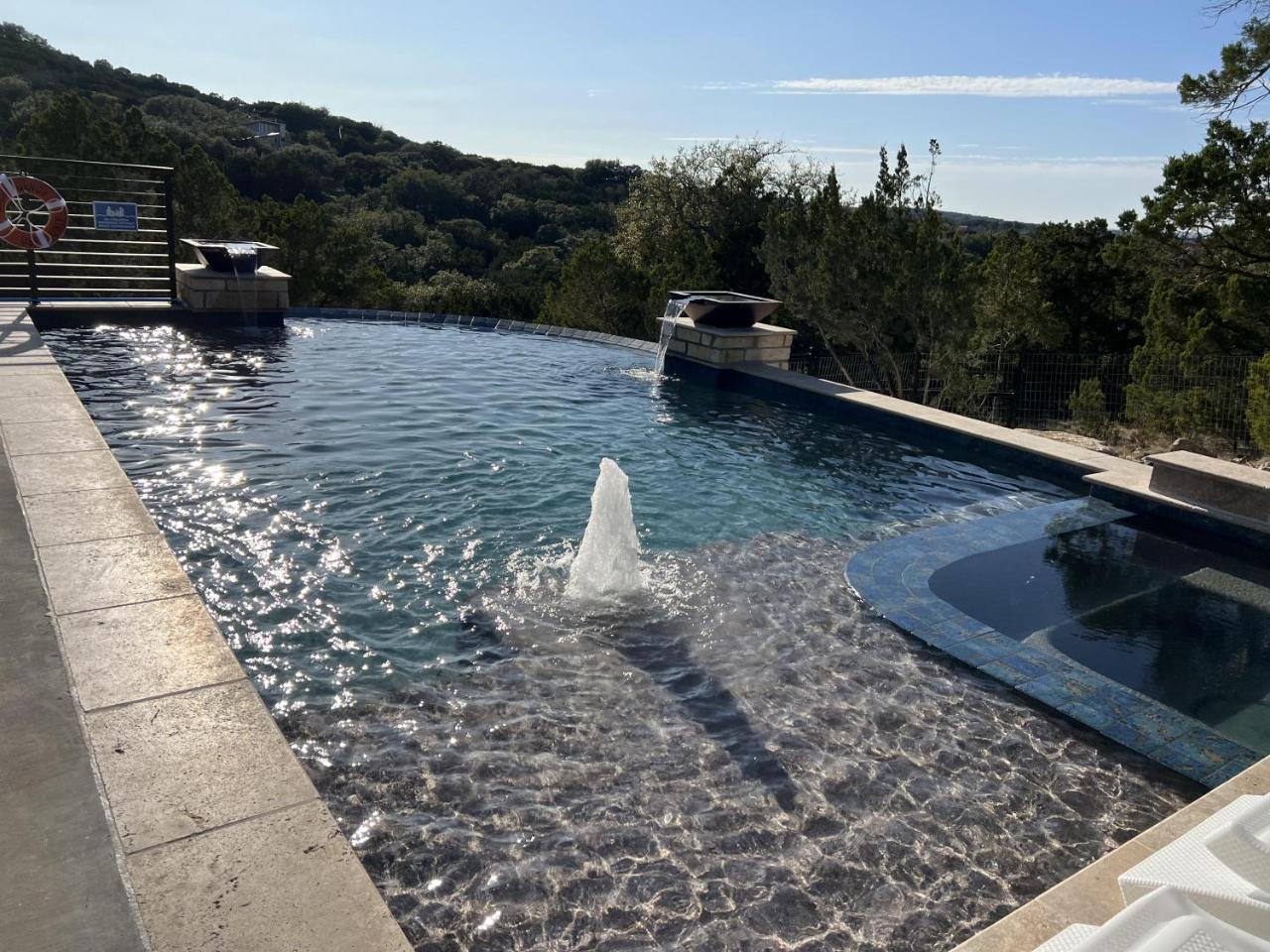 Rare Find Secluded Hillside Views w Swimming Pool in Canyon Lake, United States