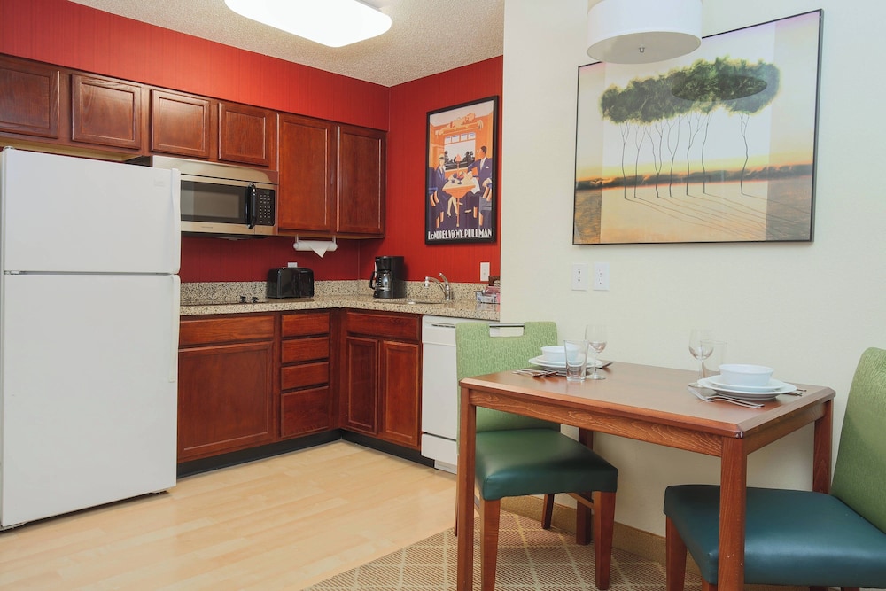 Residence Inn By Marriott Flint - photo 10