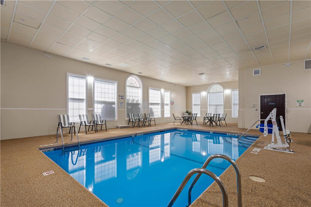 Best Western Crown Inn & Suites - photo 21