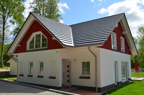 Strandhus Sellin Apt. 01 — 4-Star Luxury Hotel in Ostseebad Sellin, Germany