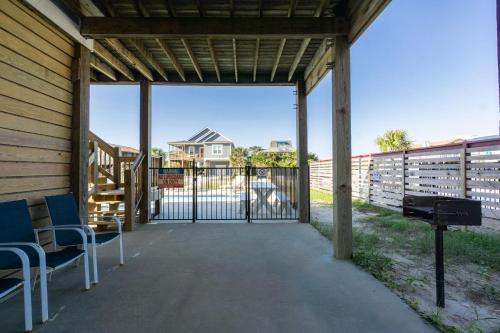 The Treasure Chest by Oak Island Accommodations - photo 3