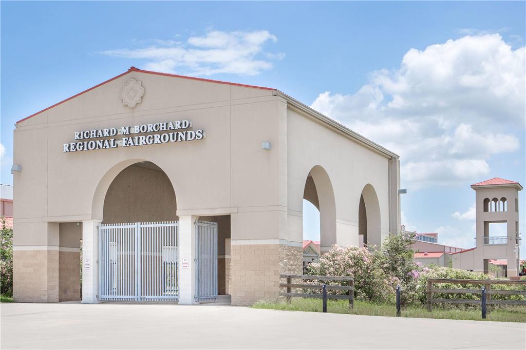 Days Inn by Wyndham Robstown - photo 26