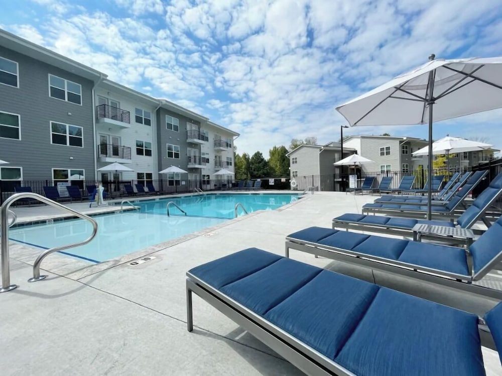 North Concord Apartments By Landing — 4-Star Luxury Hotel in Concord, United States