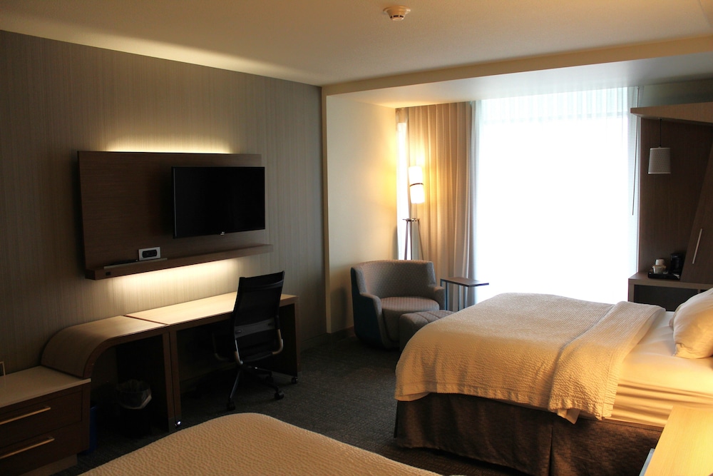 Courtyard Muncie at Horizon Convention Center - photo 7
