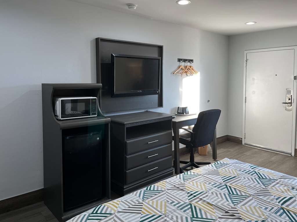 Motel 6 Greenville NC ECU Medical Center - photo 15