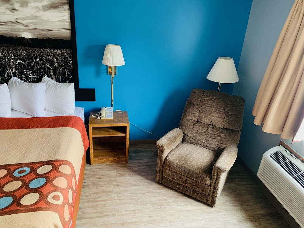Super 8 by Wyndham Crete - photo 10