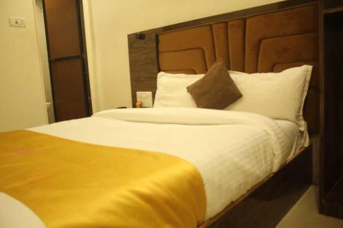 Hotel Siddharth Residency Siddharth Nagar Goregaon West