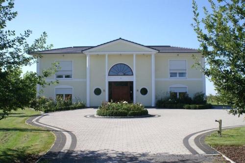 Hotel Villa Altes Land — hotel in Jork