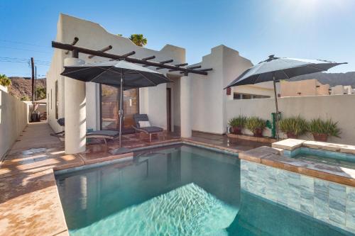 Lavish Escape with Pool 1 Mi to Old Town La Quinta — 4-Star Luxury Hotel in La Quinta, United States