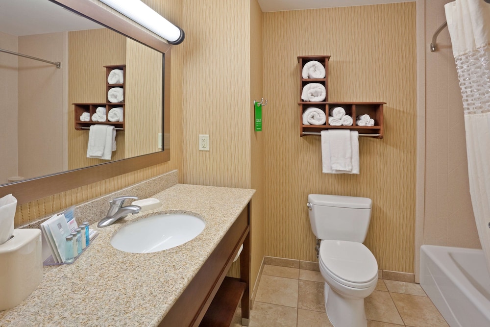 Hampton Inn Matamoras Milford - photo 19
