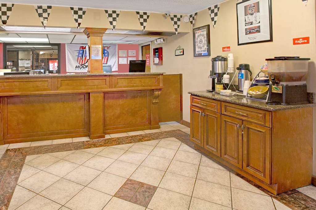 Days Inn by Wyndham Mooresville Lake Norman - photo 6