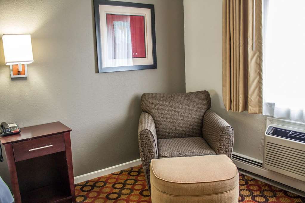 Comfort Inn Sandusky - photo 16