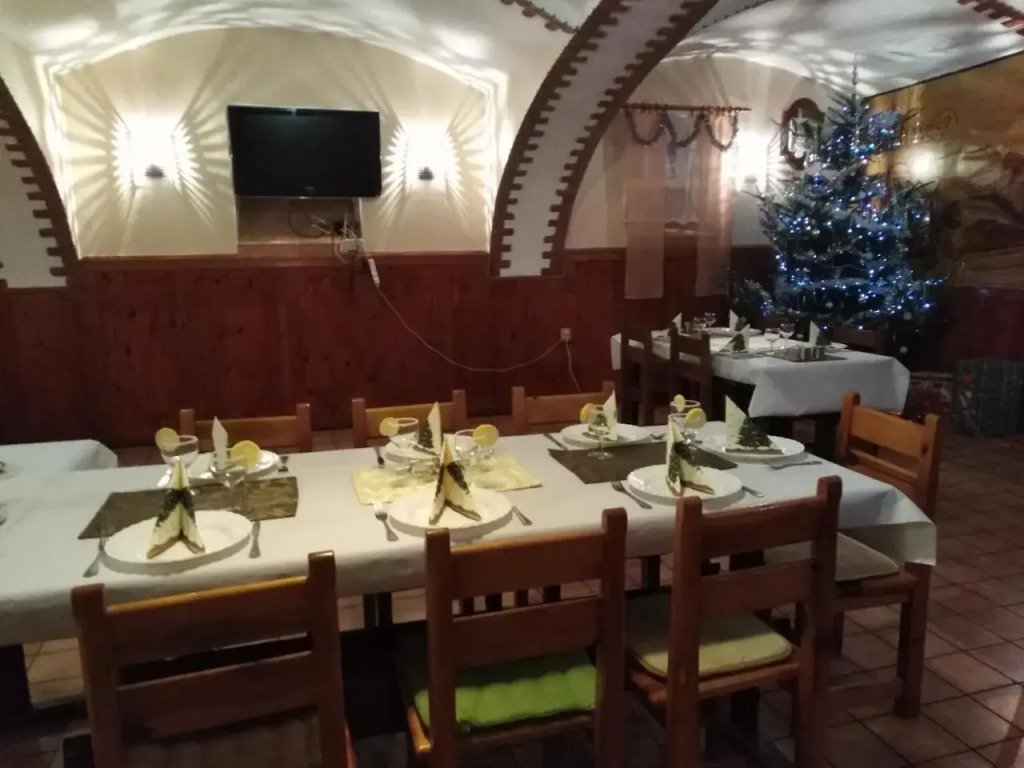Penzion U Zeleneho Stromu — Telnice