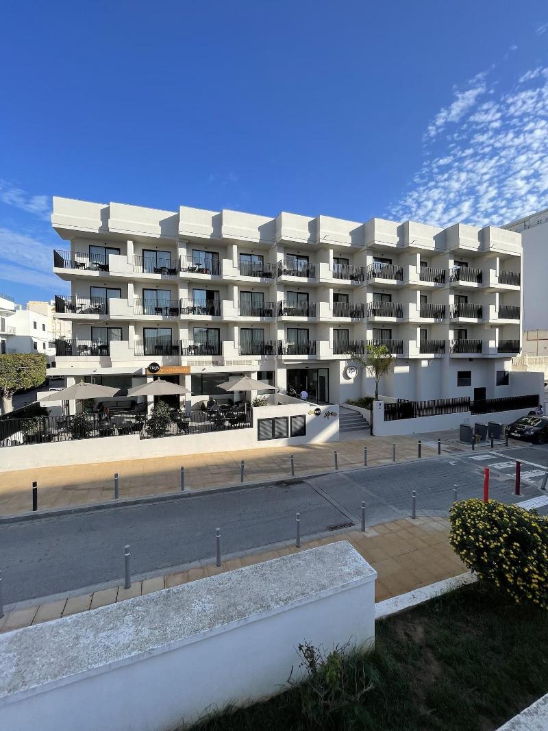 Hotel Stic Urban — 4-Star Luxury Hotel in Ibiza, Spain
