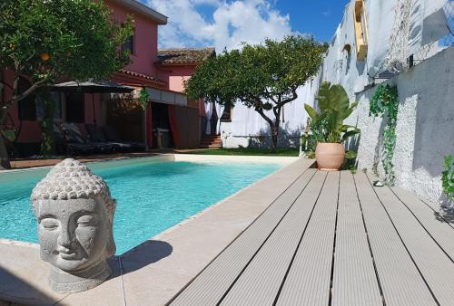 Casa Vacanze Noemi — 4-Star Luxury Hotel in Riposto, Italy