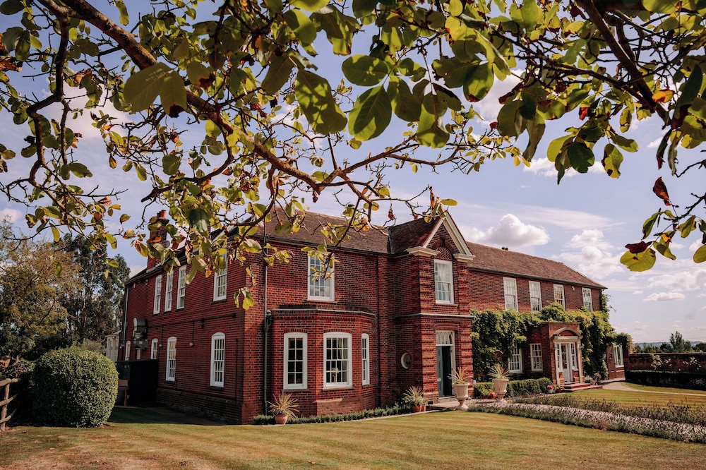 Downham Hall - carbon neutral hotel in Billericay