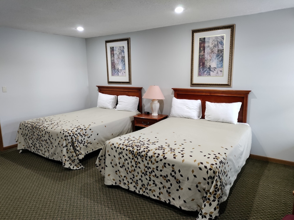 Indian Hills Inn & RV Park - photo 23