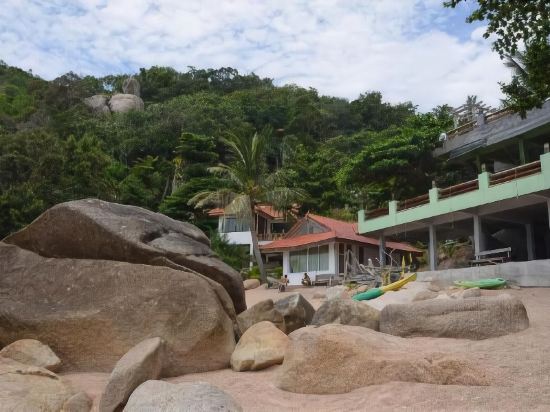 Mountain Reef Beach Resort in Koh Tao, Thailand