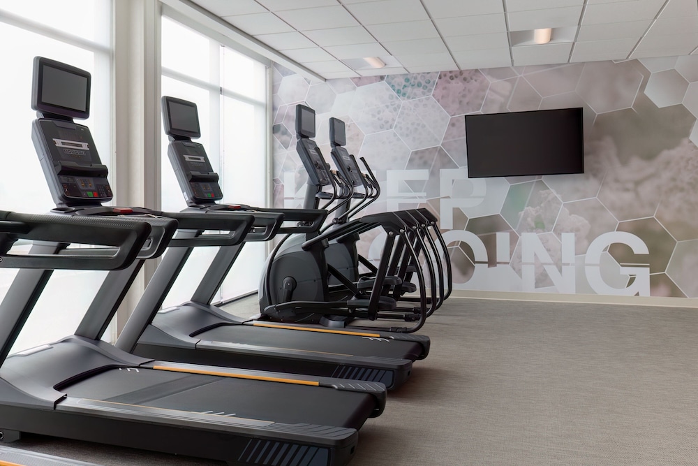 SpringHill Suites by Marriott Pleasanton - photo 19