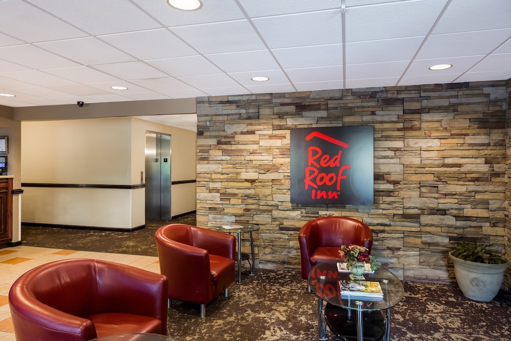 Red Roof Inn Hendersonville - photo 18
