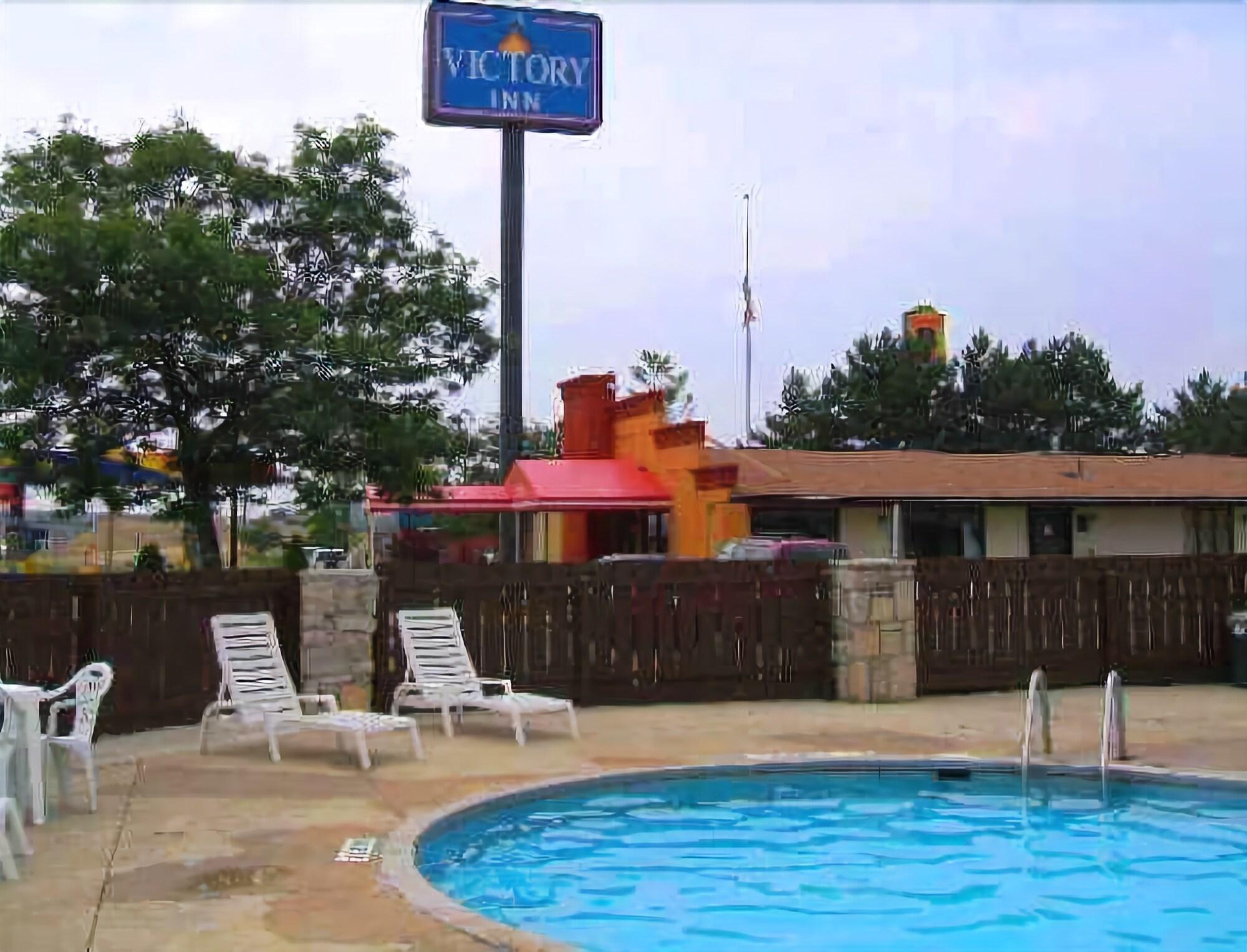 A Victory Inn Roseville - photo 14