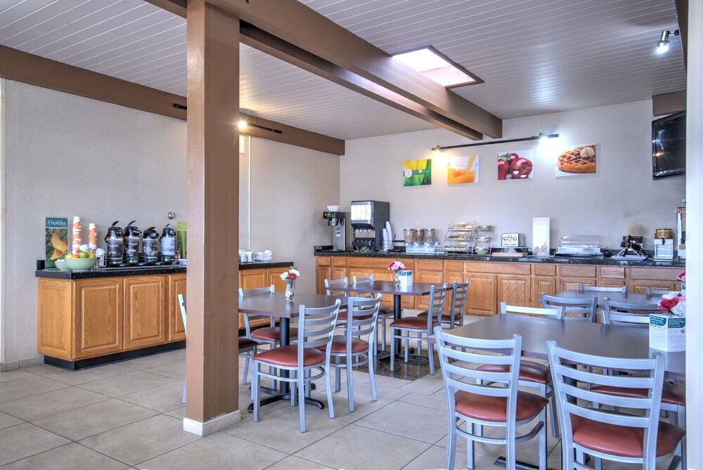 Quality Inn Big Sky - photo 42