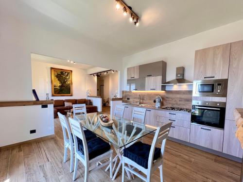 Carrubba's luxury home — 4-Star Luxury Hotel in San Giovanni La Punta, Italy