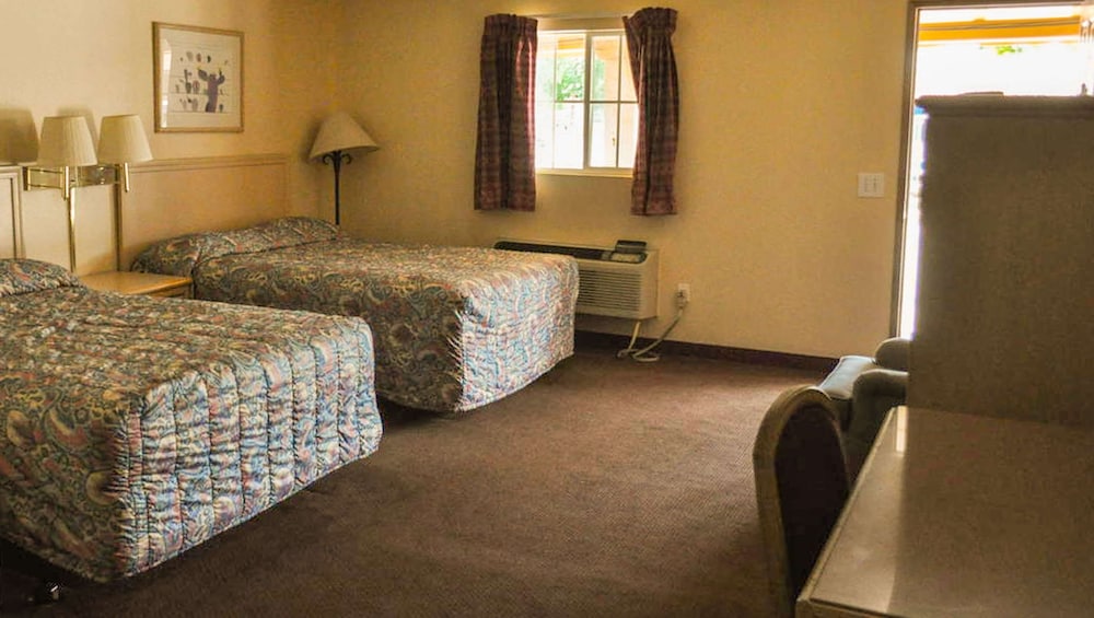 California Suites Motel - photo 6
