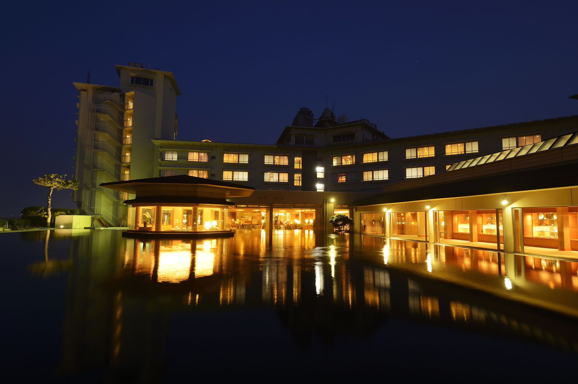 Kaike Grand Hotel Tensui in Yonago, Japan