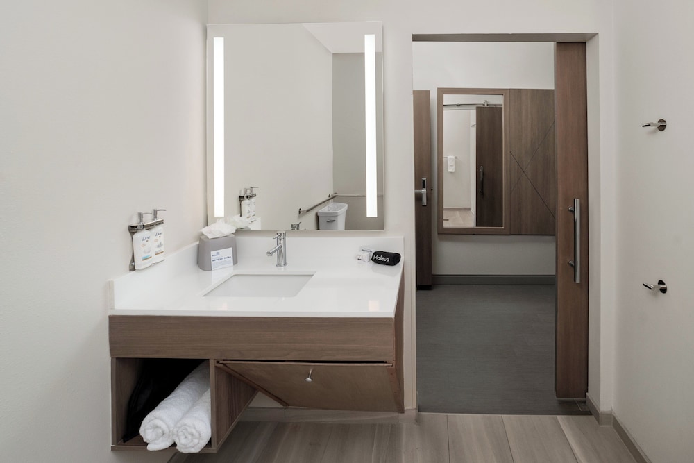Holiday Inn Express Hattiesburg West Univ Area by IHG - photo 13